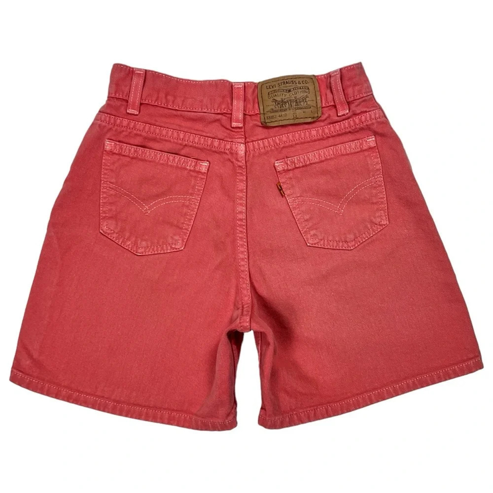 Vintage 90’s Levi’s Pink Shorts
